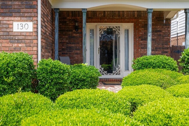Photo - 130 Riverwalk Pl