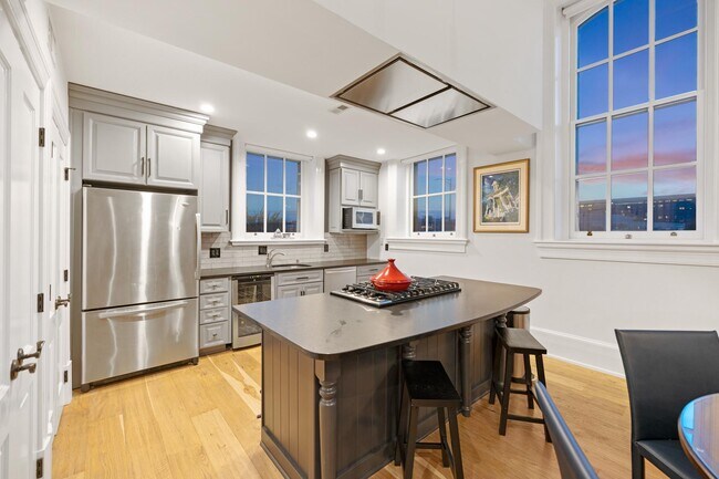 725 5th St SE Unit 23