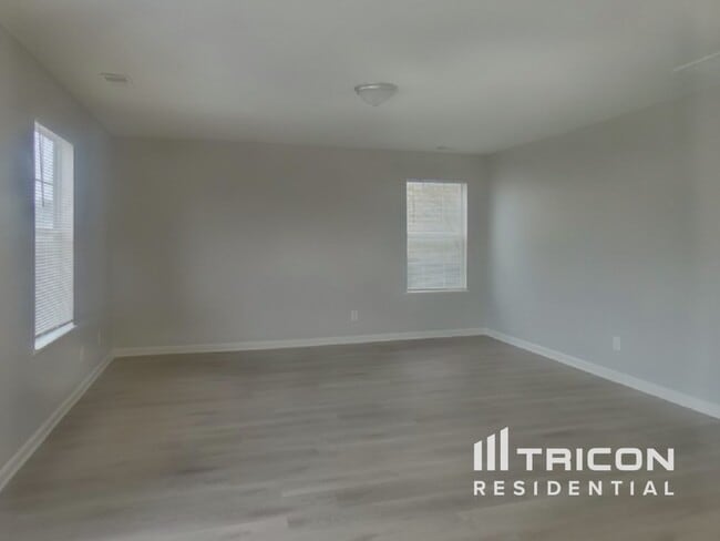 Photo - 415 Fox Trot Dr