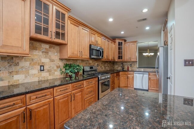 Photo - 1503 Blossom Cir