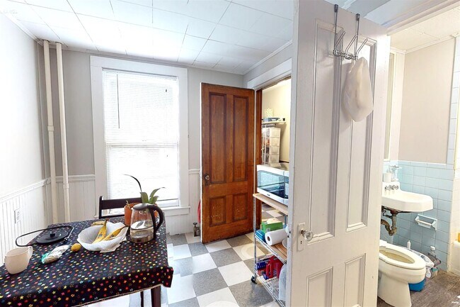 Photo - 8 Forest St Unidad 2L