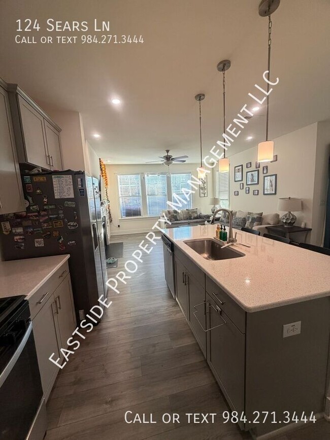 Photo - 124 Sears Ln