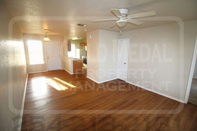 Photo - 1708 Spring Rose Cir