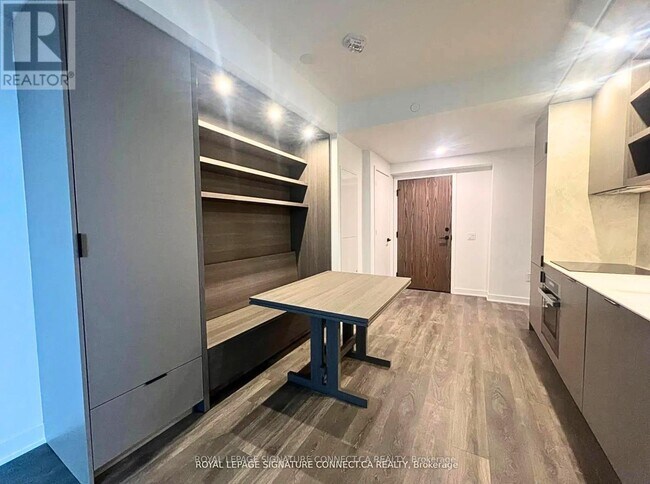 Photo - 55 Charles St E Unit 2807