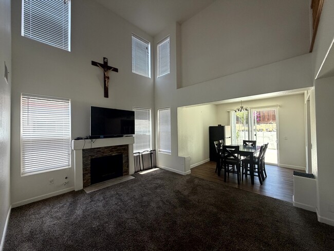 Photo - 1537 Oyster Bay Ct