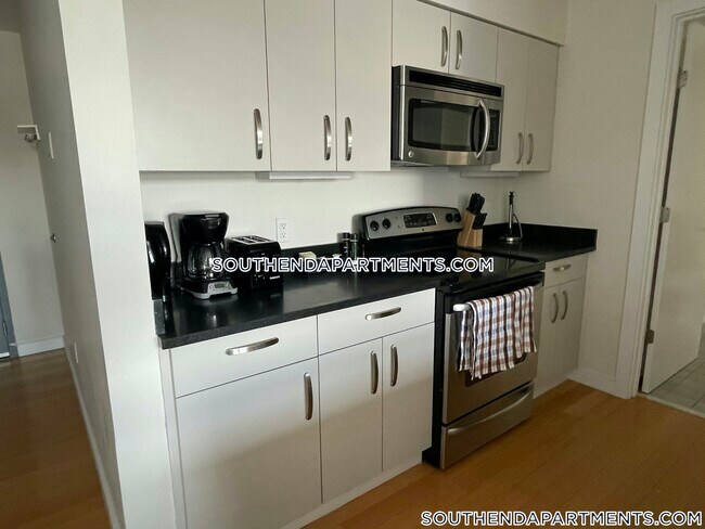 Photo - 601 Albany St Unit 408