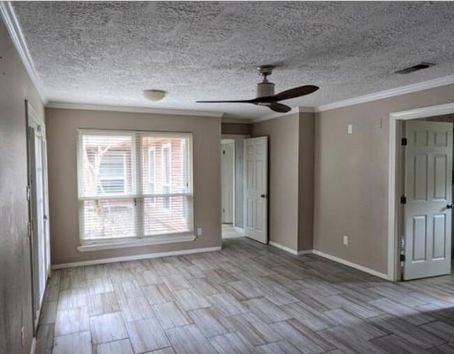 Photo - 12319 Campos Dr