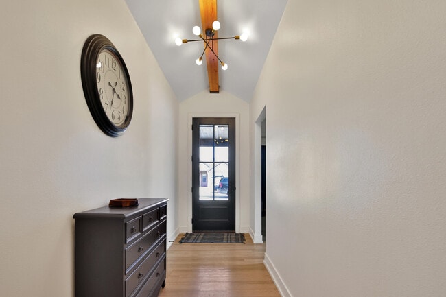Photo - 1019 N Grover Ave