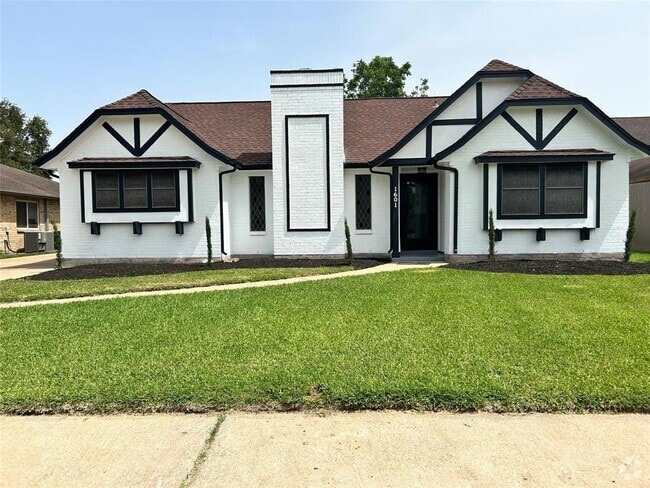 Building Photo - 1601 Washington Dr Rental