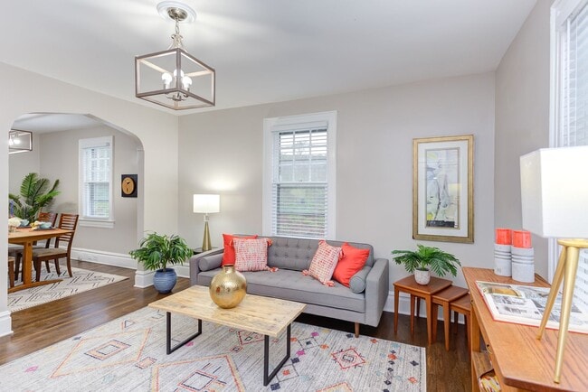 Photo - 608 W Club Blvd Unit Apt B