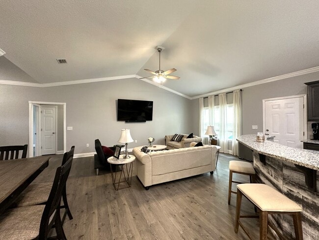 Photo - Beautiful north Crestview 4/Bed/2Bath Home