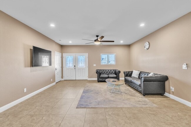 Photo - RV GARAGE | Single Story | Furnished Or Unfurnished