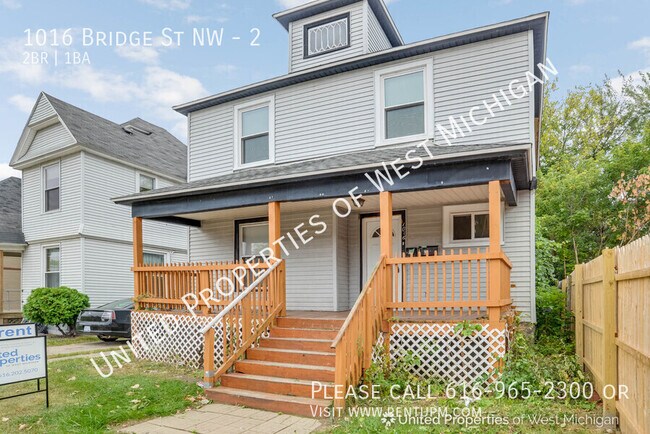 Photo - 1016 Bridge St NW Unit 2