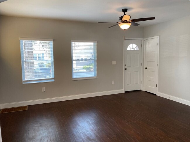 Building Photo - Renovated home in Southwest Gardens