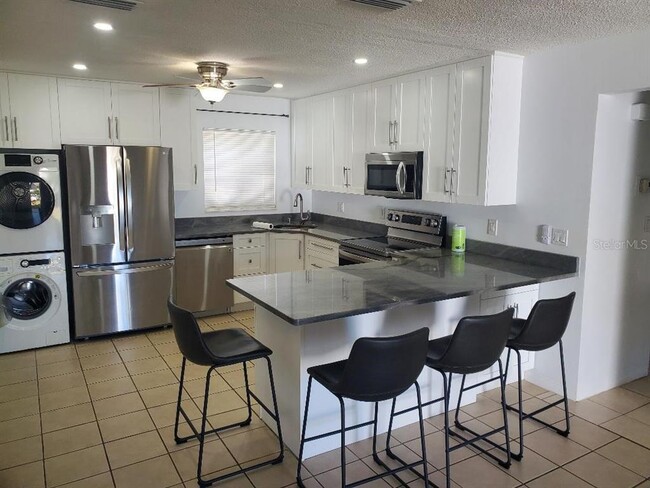 Photo - 1020 70th St N