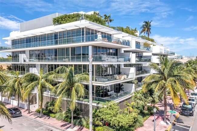 Photo - 300 Collins Ave Unit # 2E