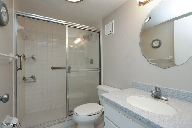 Building Photo - 6110 Whiskey Creek Dr Unit 212