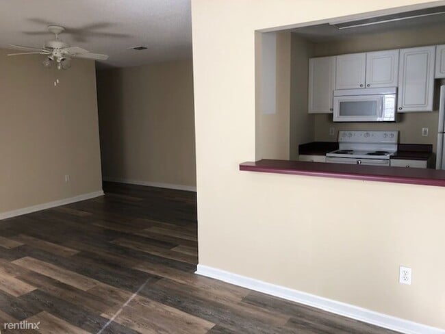 2 br, 2 bath Condo - 929 Greystone Dr - 2 br, 2 bath Condo - 929 Greystone Dr