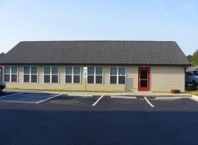 Gee Corbett Village Apartments - Gee Corbett Village Apartments