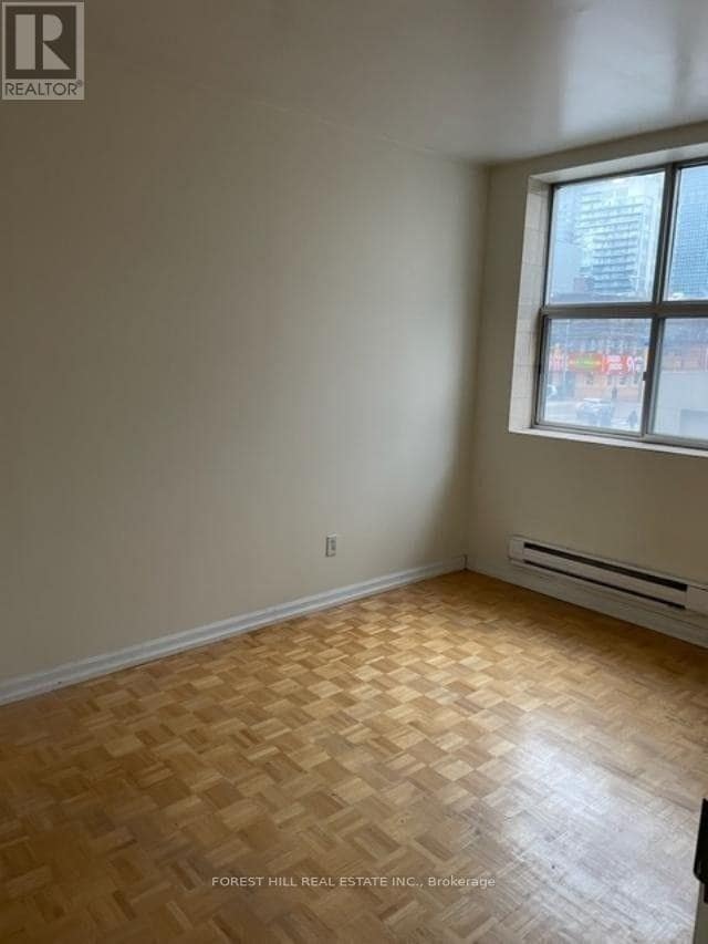 Photo - 126 Dundas St E Unit 202