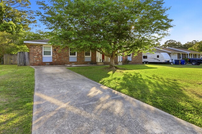 Photo - 607 Oakwood Ave