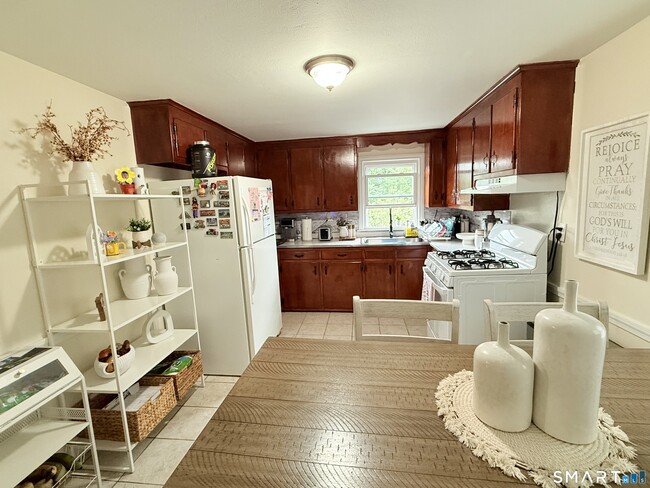 Photo - 39 Chatham St Unit 2