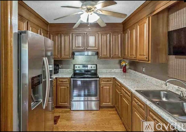 Photo - 100 Pear Tree Cir House