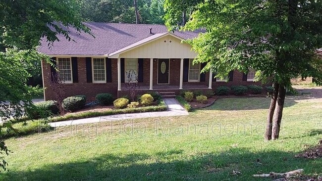 Building Photo - 508 Wood Terrace NE