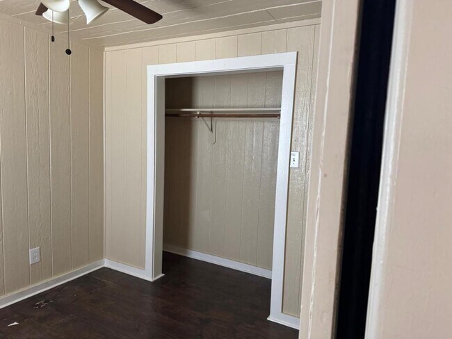 Photo - 624 Uland St