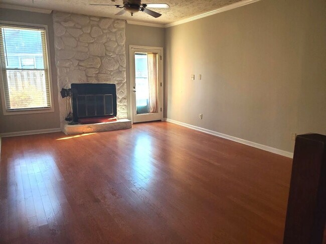 Photo - 4445 Briton Cir