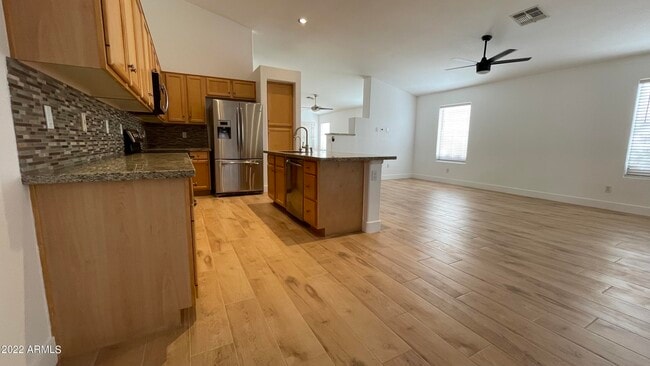 Photo - 324 W Oriole Way