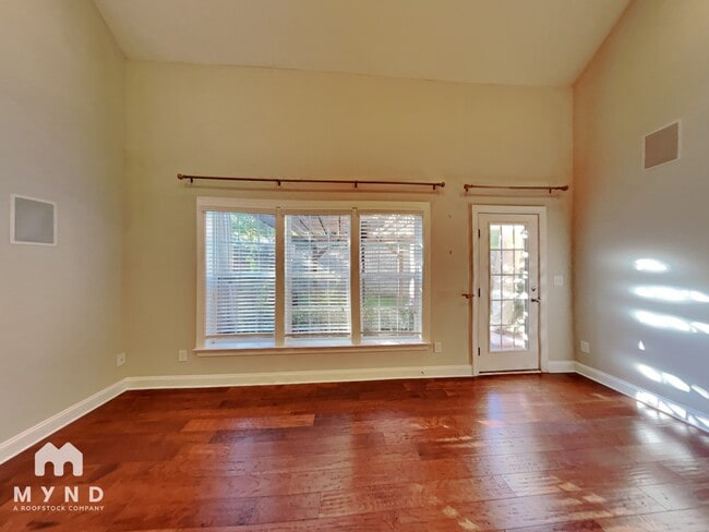 Photo - 5113 Pansley Dr