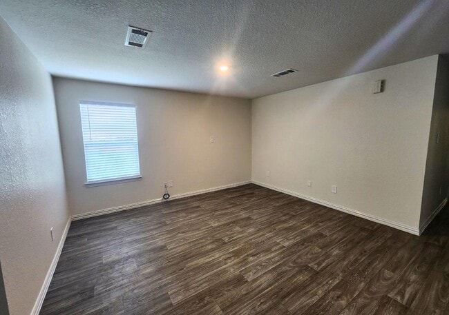 Photo - 9205 Kentshire Dr