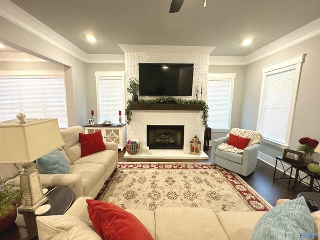 Photo - 209 St Louis St