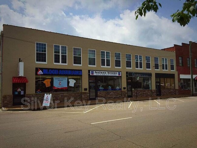 Building Photo - 217 E Washington Ave Unit A Rental