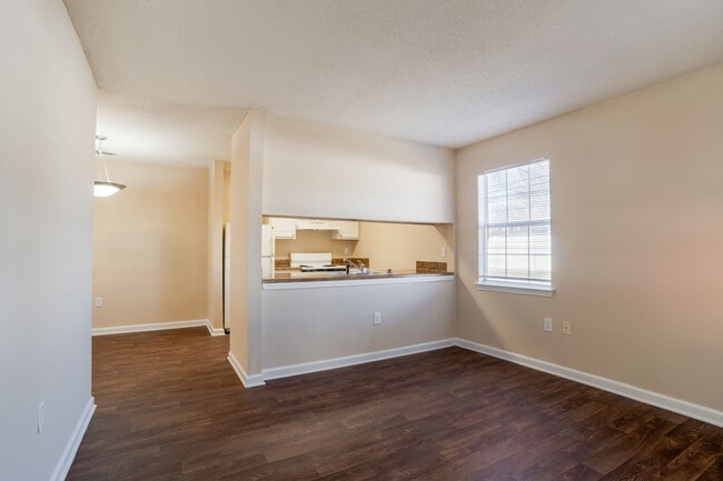 Photo - Charlotte Spring