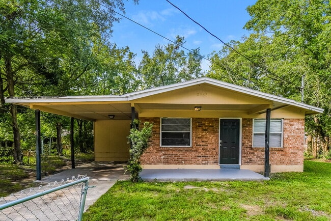 Building Photo - 2966 W 5th St Rental