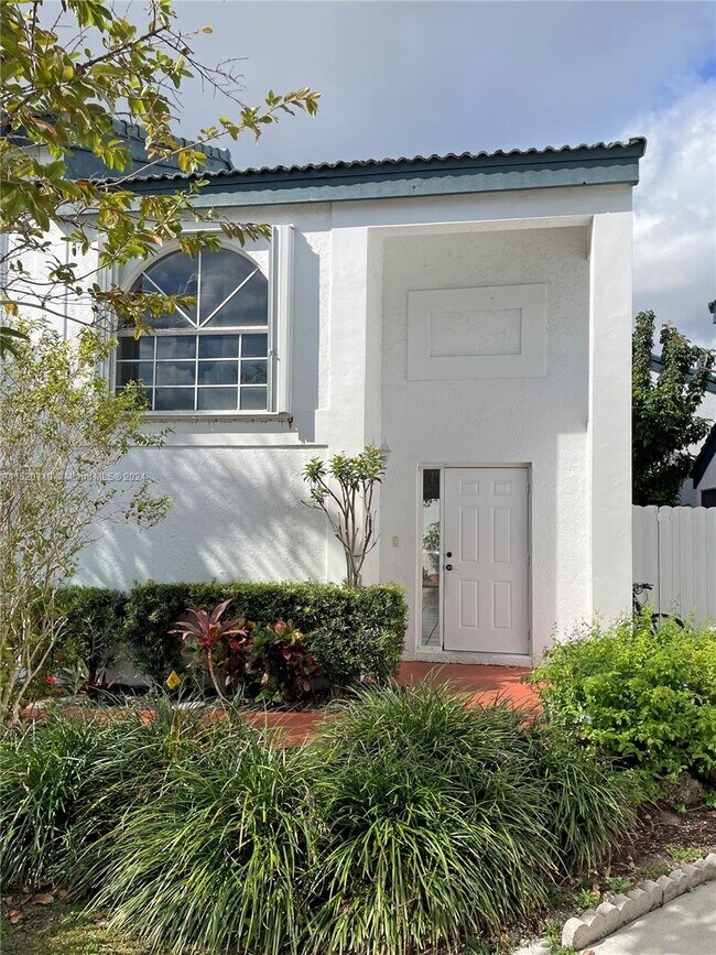 331 Northeast 212th Street, North Miami Be... Rental FIU OffCampus