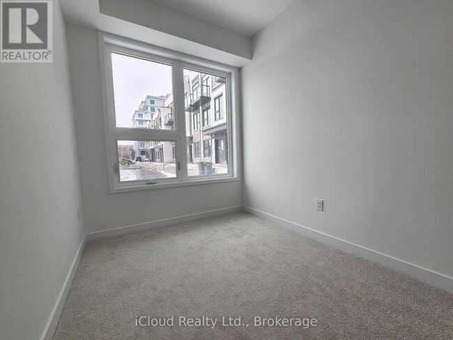 Photo - 496 Plains Rd E