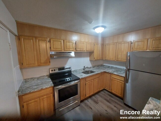 45 Elmwood Park Unidad 12