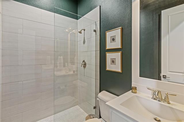 Photo - 3034 Encino Dr