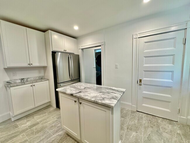 Photo - 28 Boylston St Unit 2