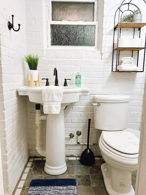 Photo - 102 Church St