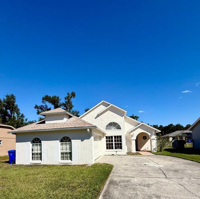 Photo - ?North Lakeland Gem – Private Single-Famil...
