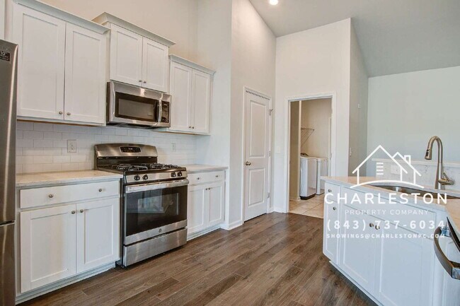 414 Squire Pope Rd