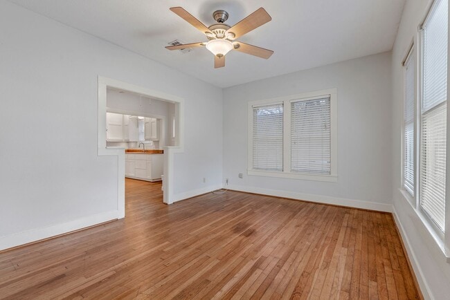 Photo - August Move In! Fantastic 3 Bed, 2 Bath in Bryan