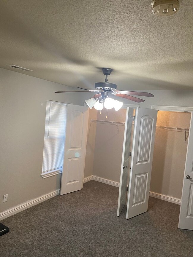 Photo - 3 bedroom 2 bath duplex with 2 Car Garage ...
