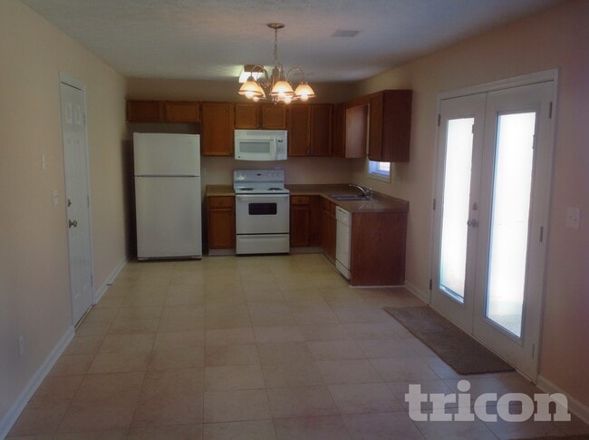 Building Photo - 501 Jarrett Ct