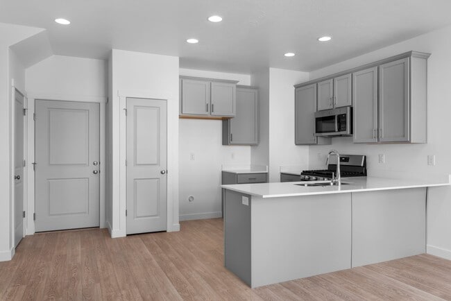 Photo - Dry Creek Highlands Towns - 8827