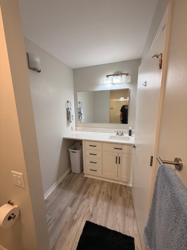 Photo - 1430 W Schwartz Blvd